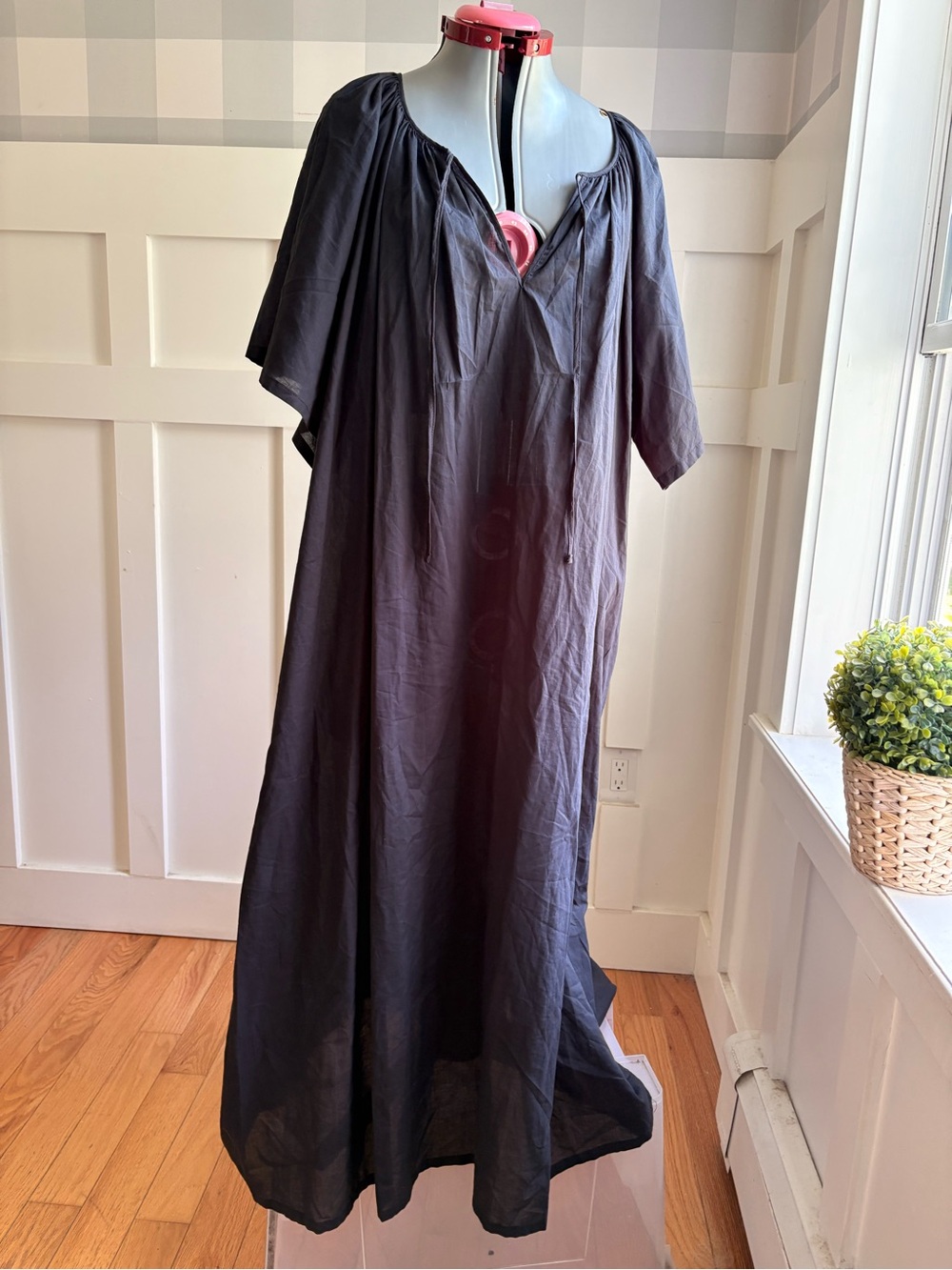 Le Petit Trou Black V-Neck Maxi Dress with Tan Belt - Picture 11 of 12